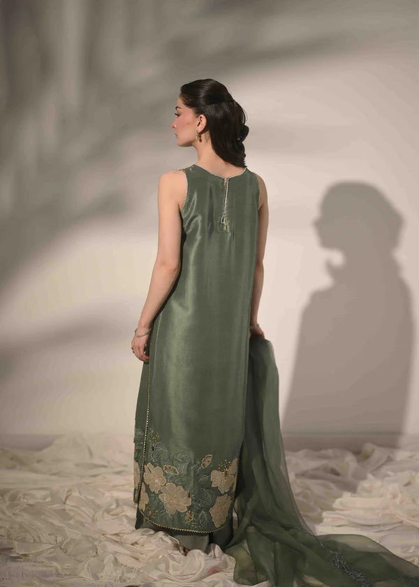 DIAMOND GLOW by Umsha by Uzma